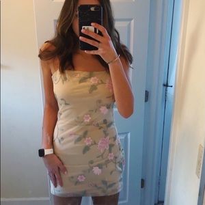 Kendall&Kylie tan minidress, mesh flower detail